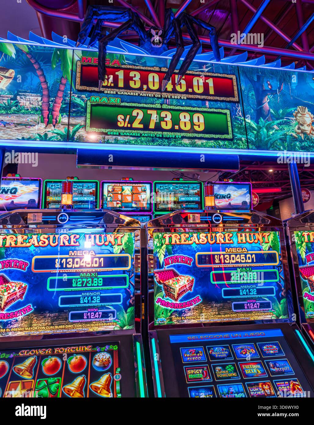 Скриншот слота Venetian Rain от Belatra Games